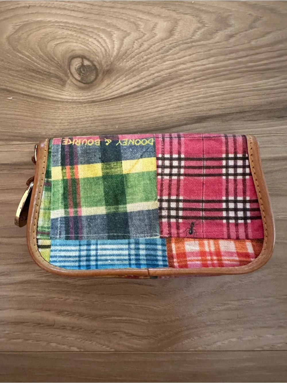 Dooney & Bourke stylish multicolor
